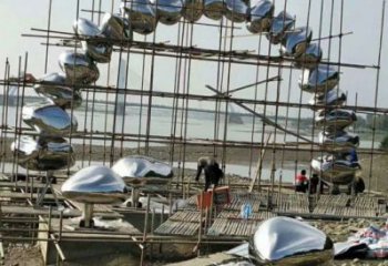 鵝卵石門頭雕塑，創意藝術設計，不銹鋼景觀大門雕塑