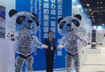 紀念熊貓雕塑生產，廣場雕塑，鏤空熊貓雕塑展品
