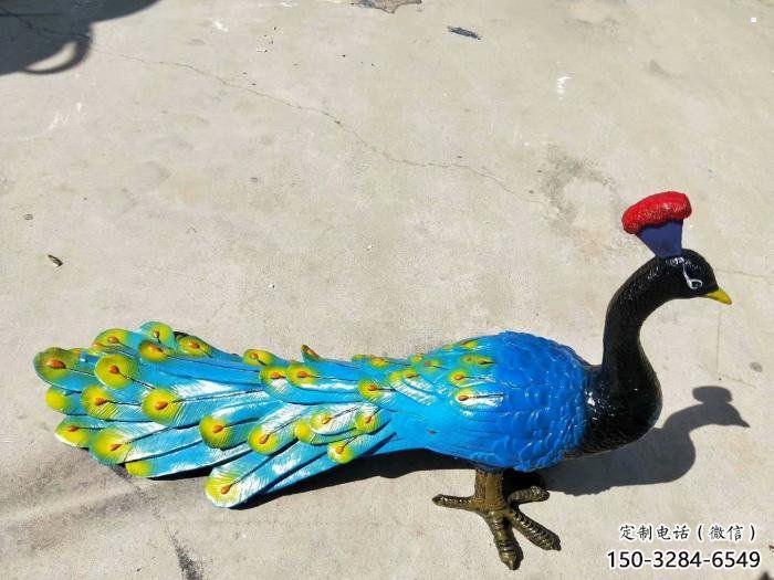 麗江彩繪孔雀雕塑制作選用，景區案例，動物美陳雕塑