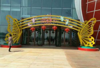 怒江蝴蝶拱門雕塑，鏤空烤漆效果，不銹鋼小區(qū)標識雕塑